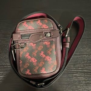Coach crossbody bags. Perfect condition. If you need more pictures i can send